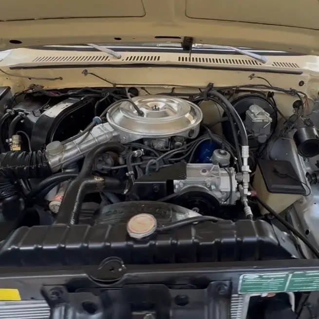 Vehicle photo 28