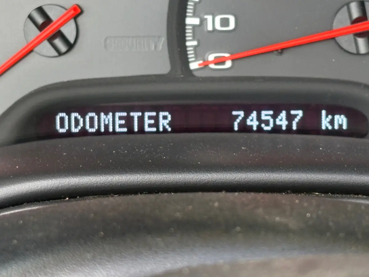 Vehicle photo 29
