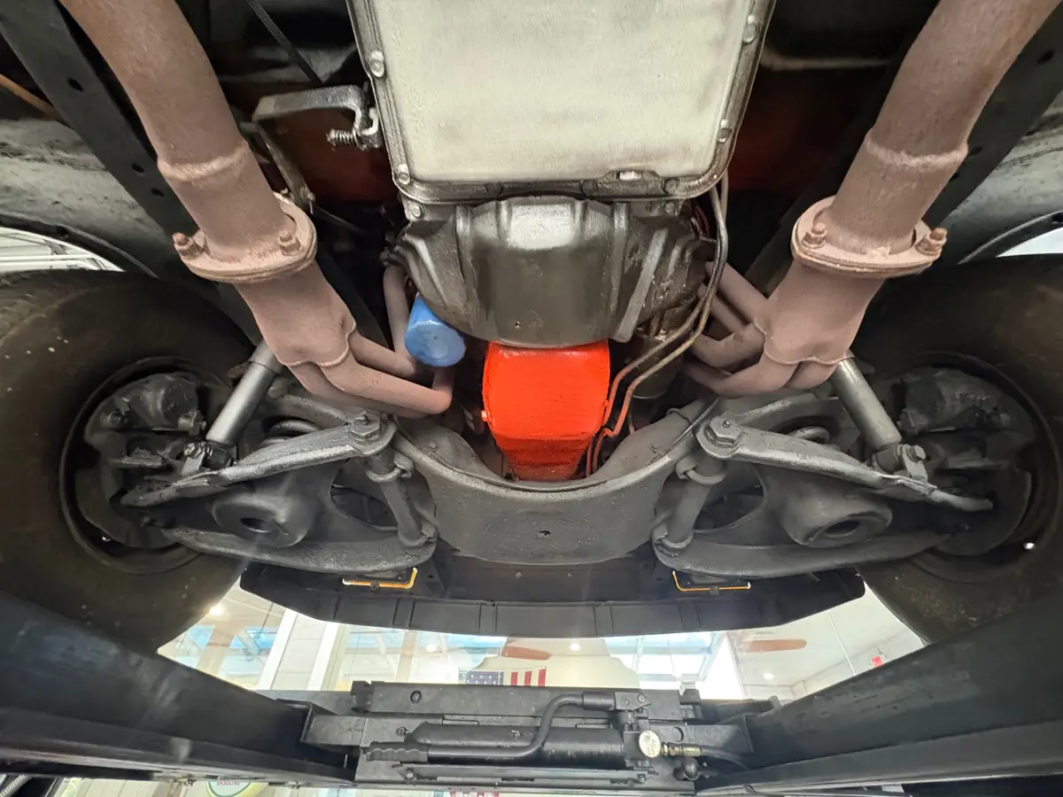 Vehicle photo 50