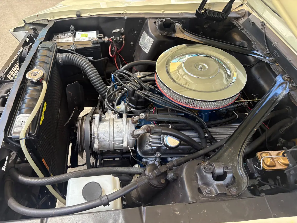 Vehicle photo 27