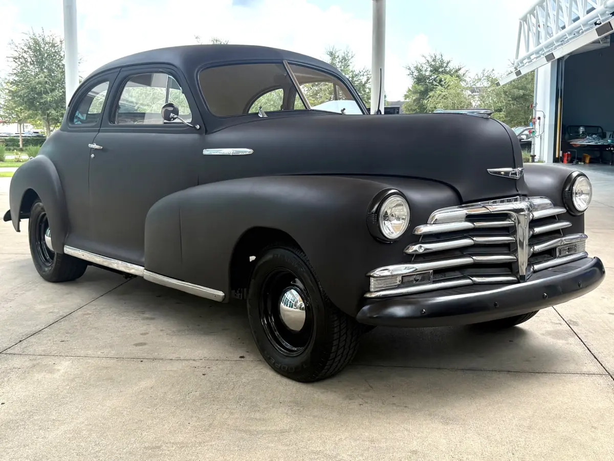 Vehicle photo 4