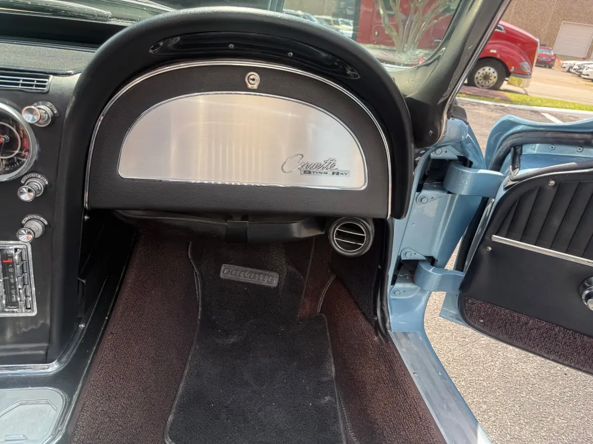 Vehicle photo 39