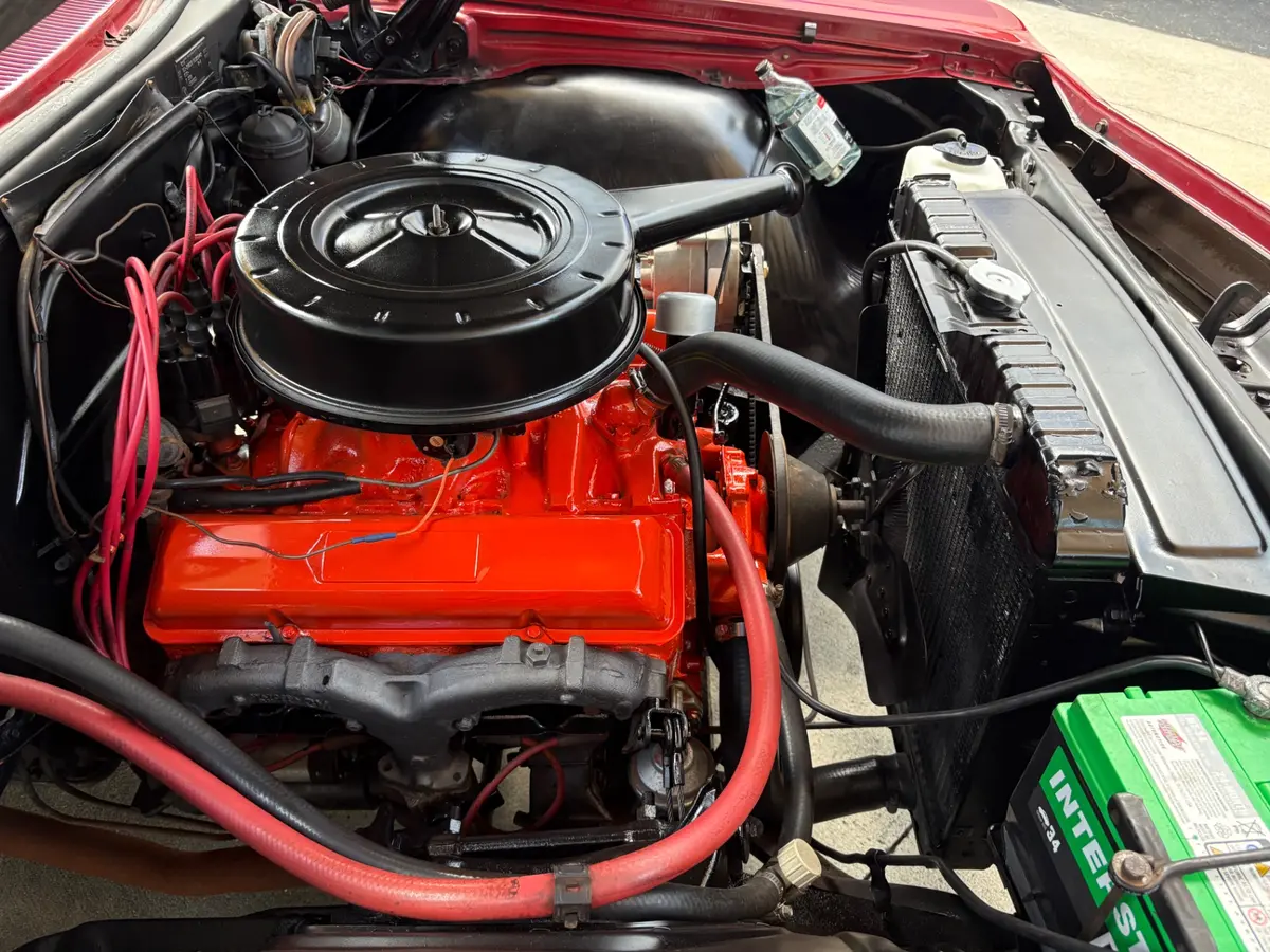 Vehicle photo 28