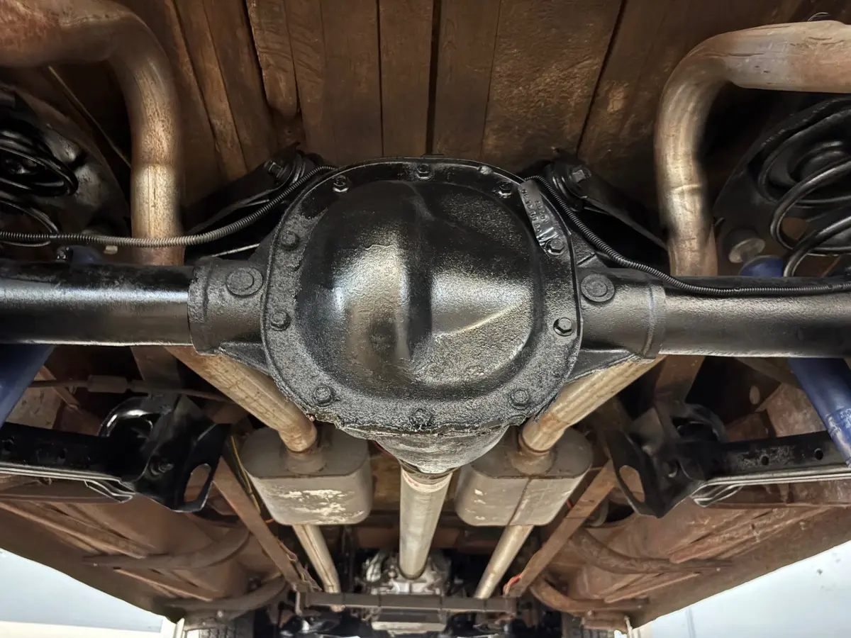 Vehicle photo 41