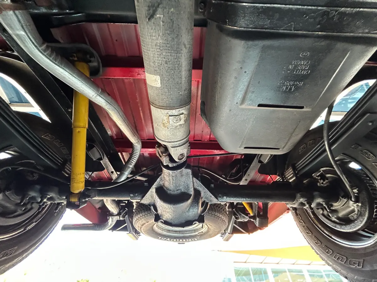 Vehicle photo 52