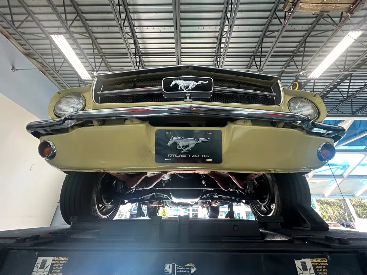 Vehicle photo 41