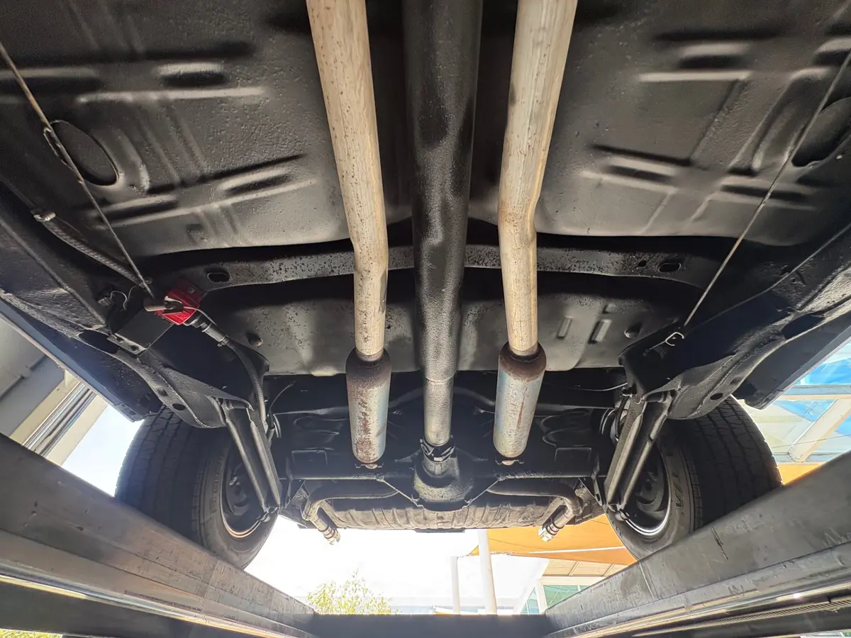 Vehicle photo 58