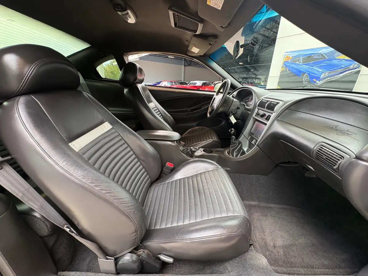 Vehicle photo 39