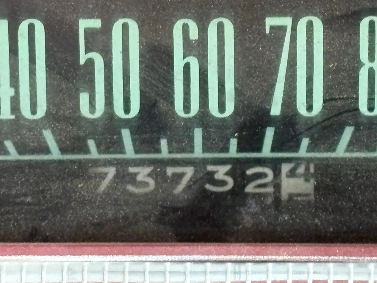 Vehicle photo 25