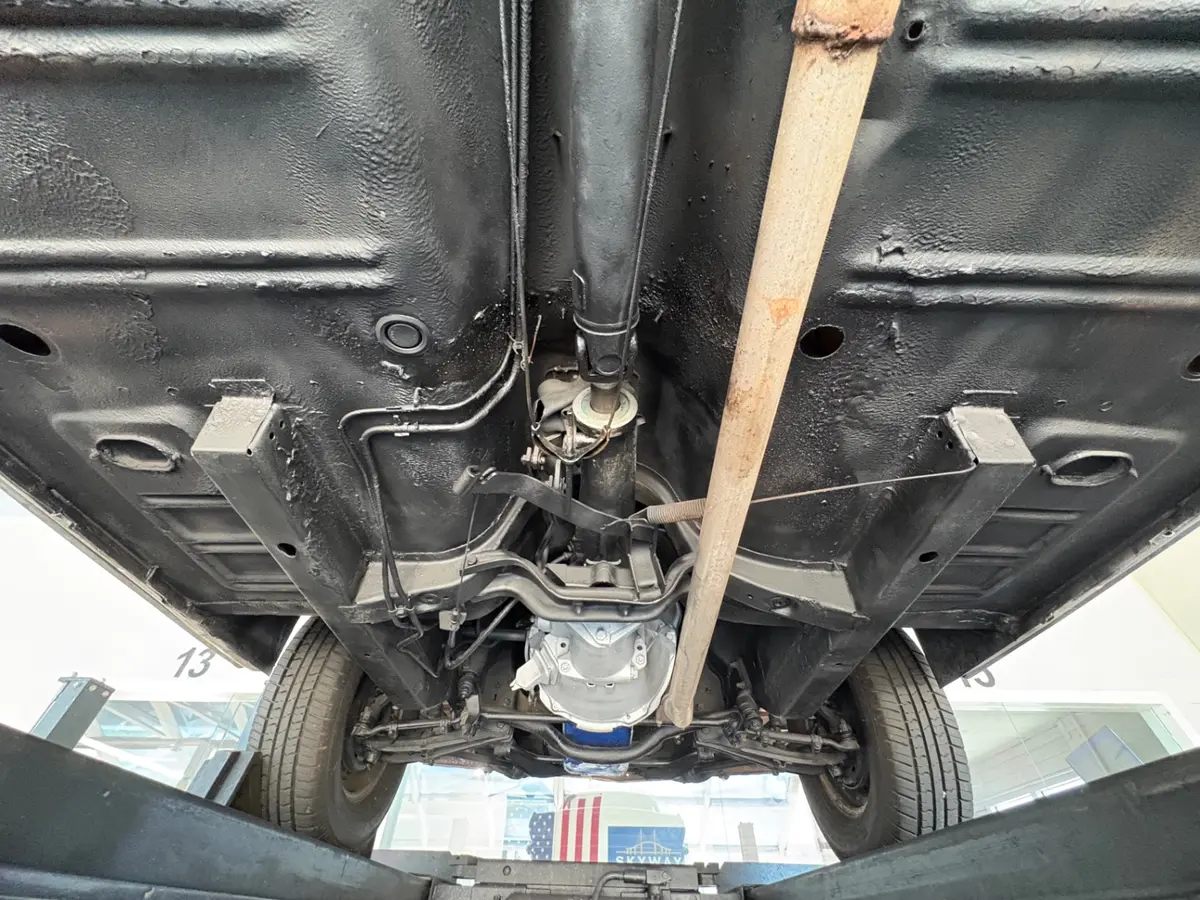 Vehicle photo 48