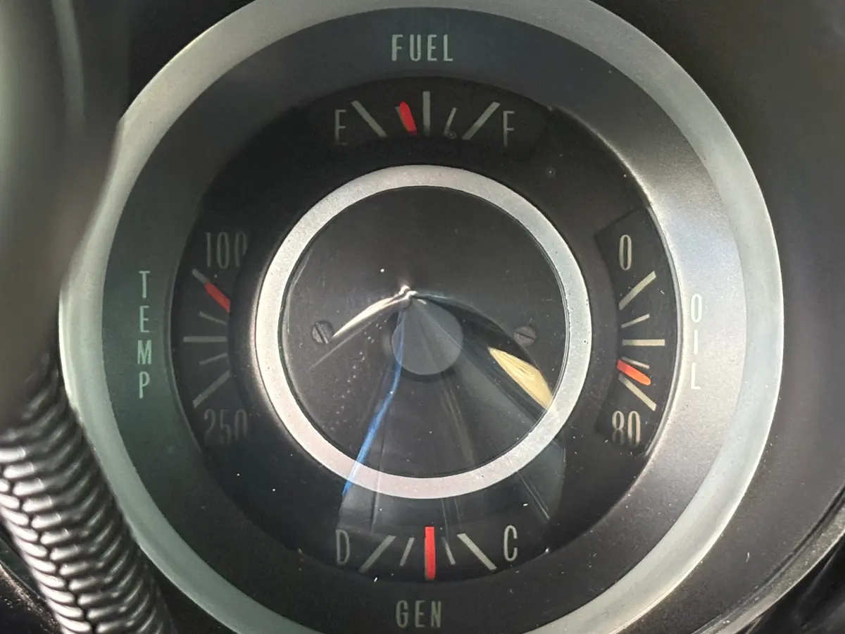 Vehicle photo 43