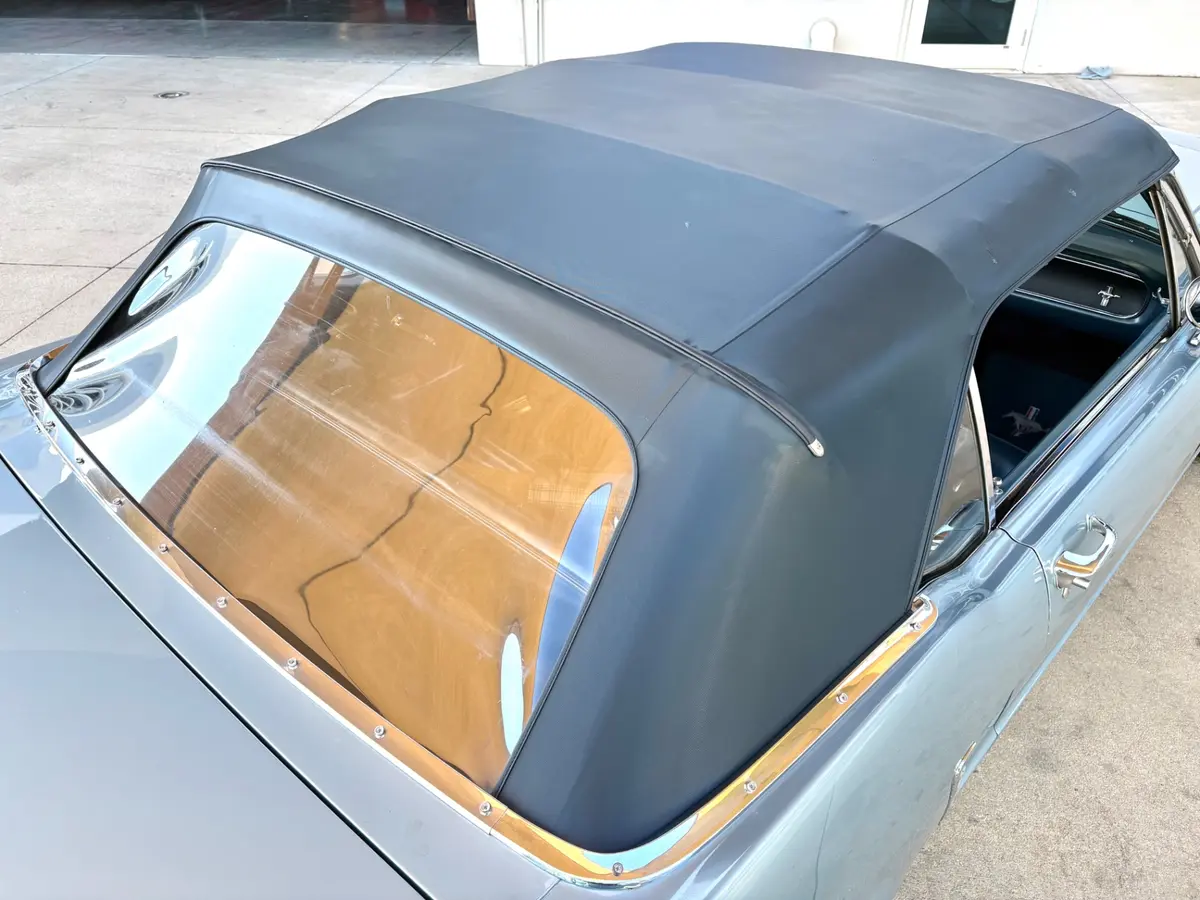 Vehicle photo 27