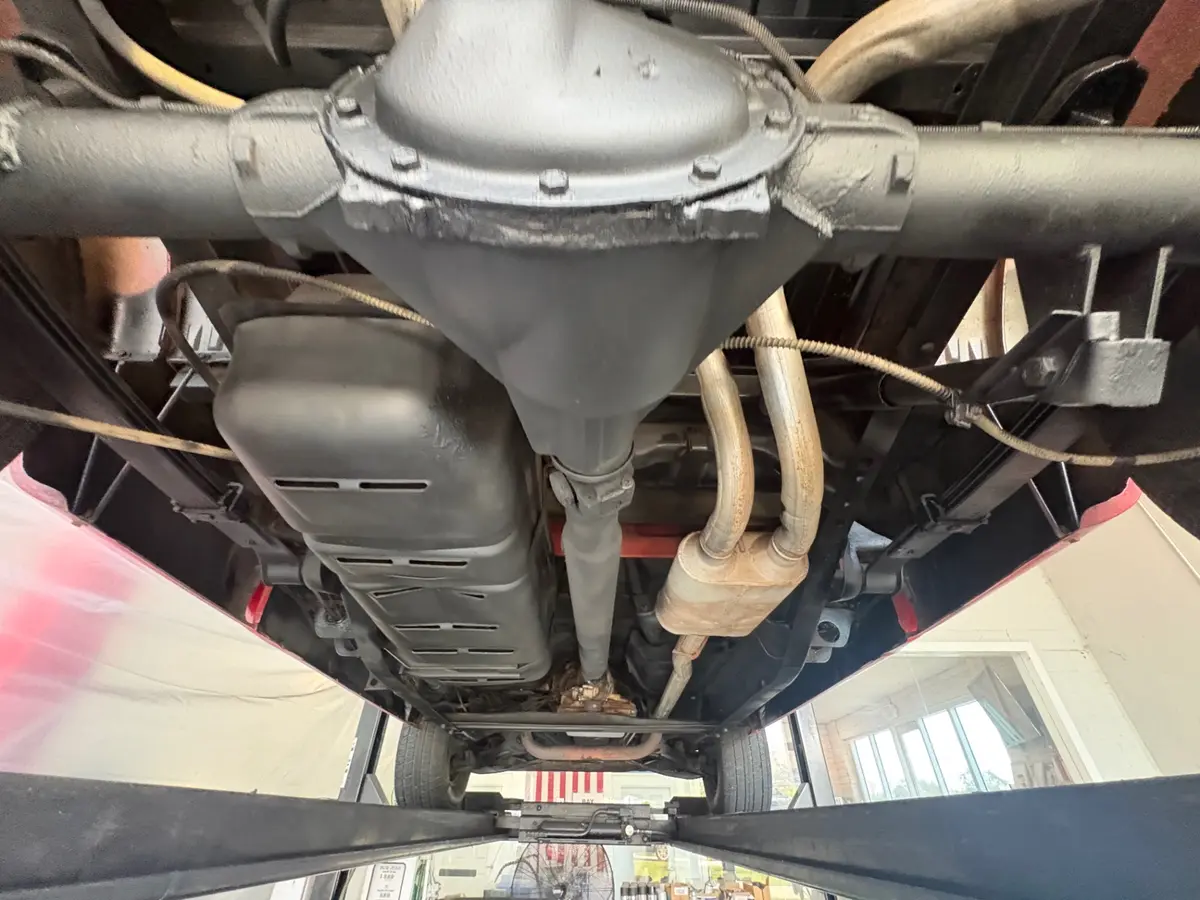 Vehicle photo 39