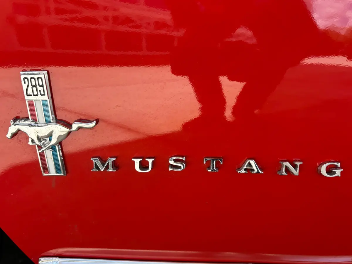 Vehicle photo 27