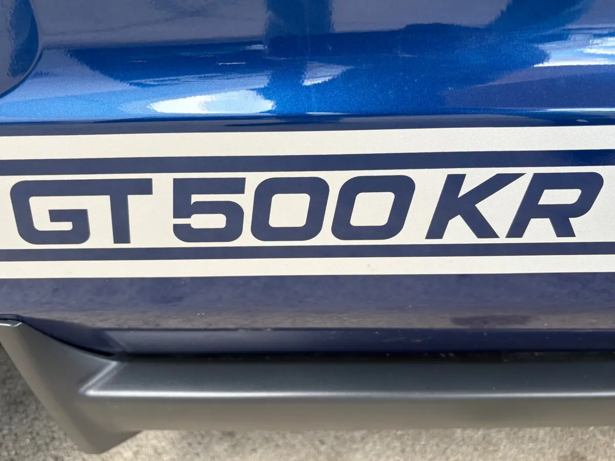 Vehicle photo 23