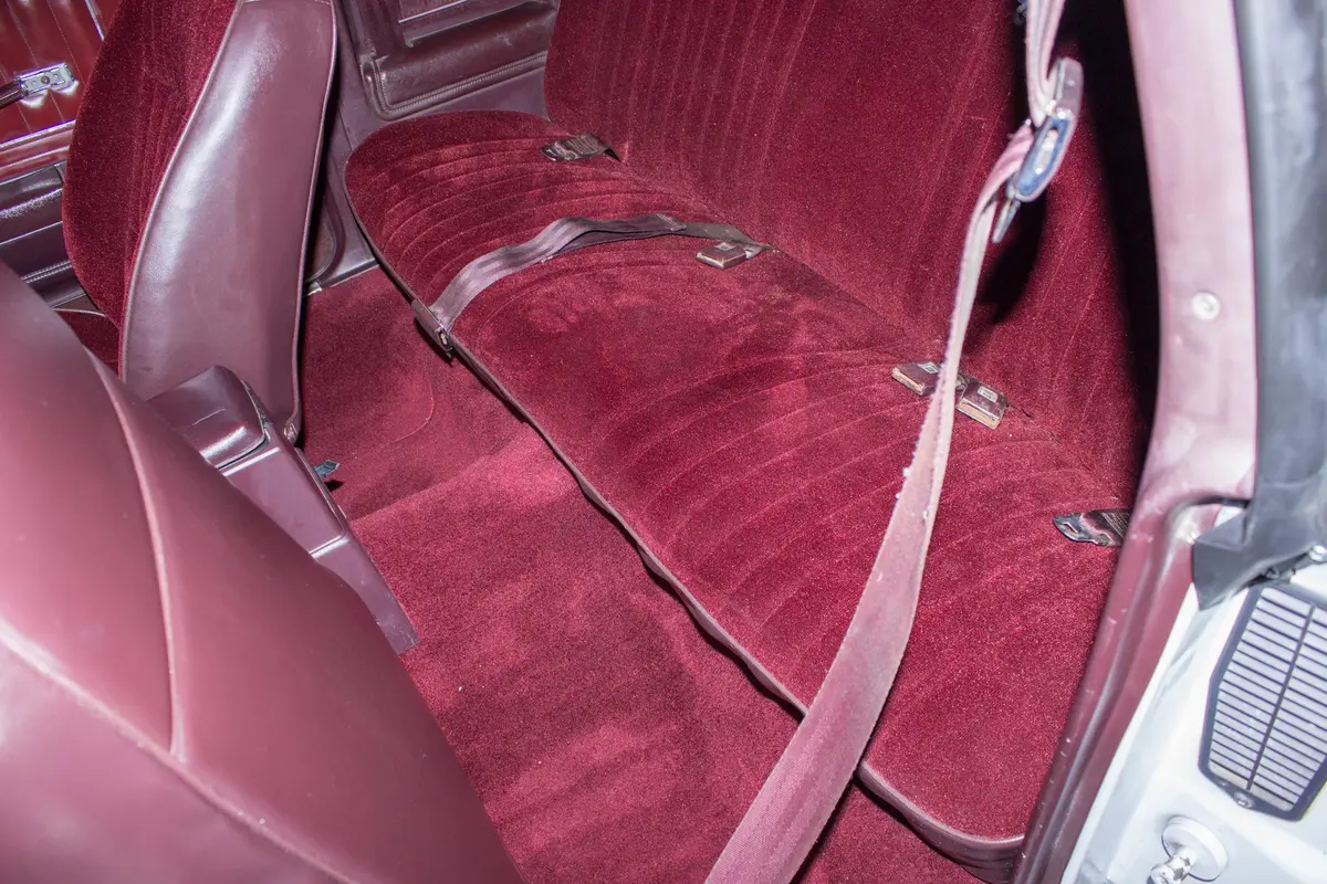 Vehicle photo 18