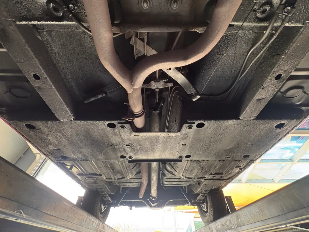 Vehicle photo 58