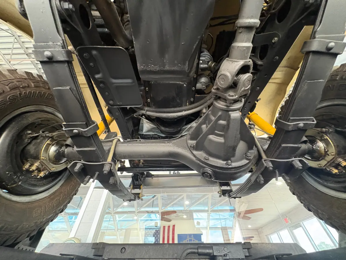 Vehicle photo 49