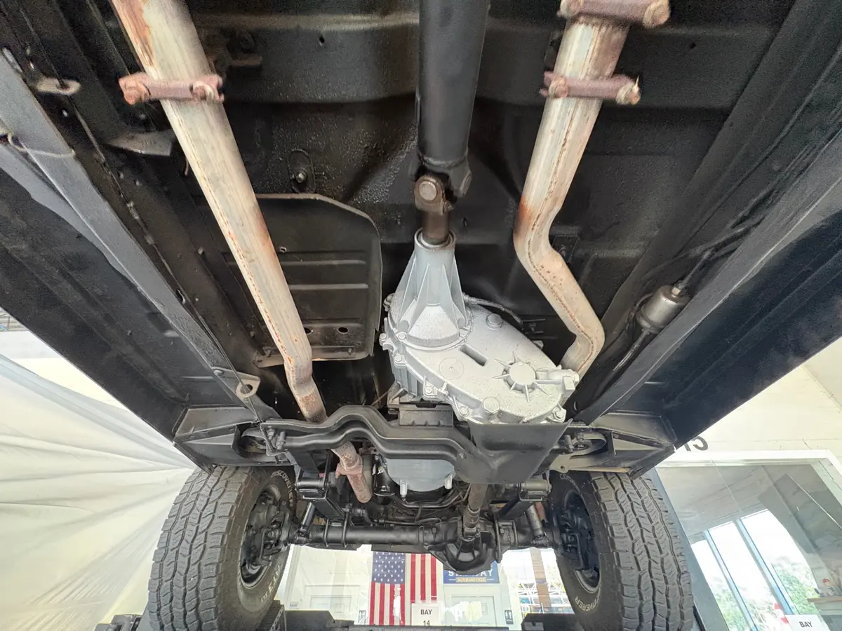 Vehicle photo 48