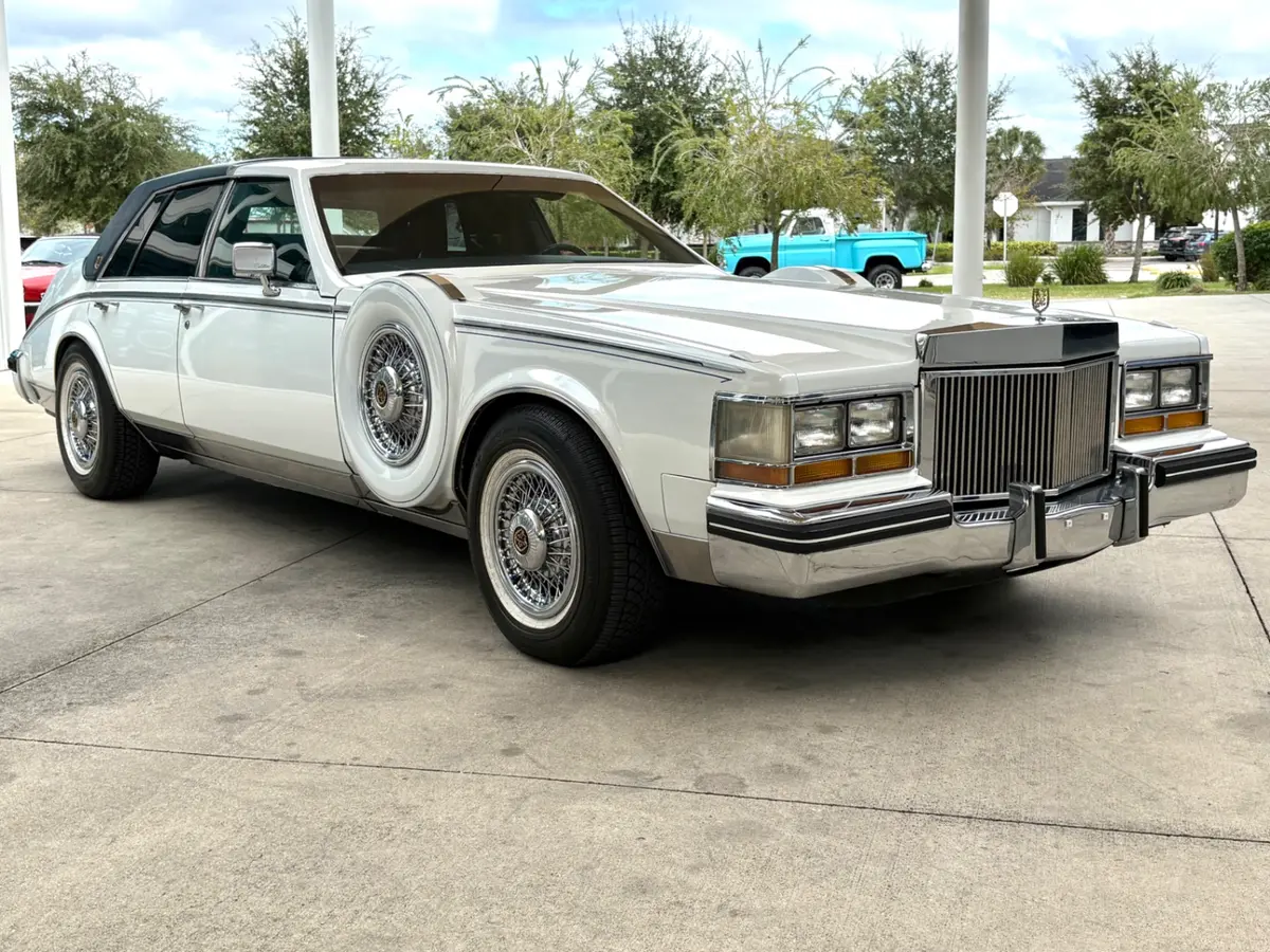 Vehicle photo 4