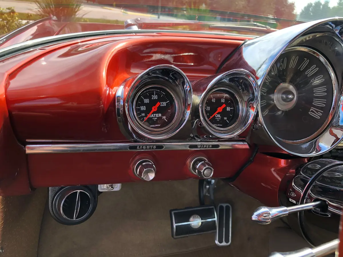 Vehicle photo 16