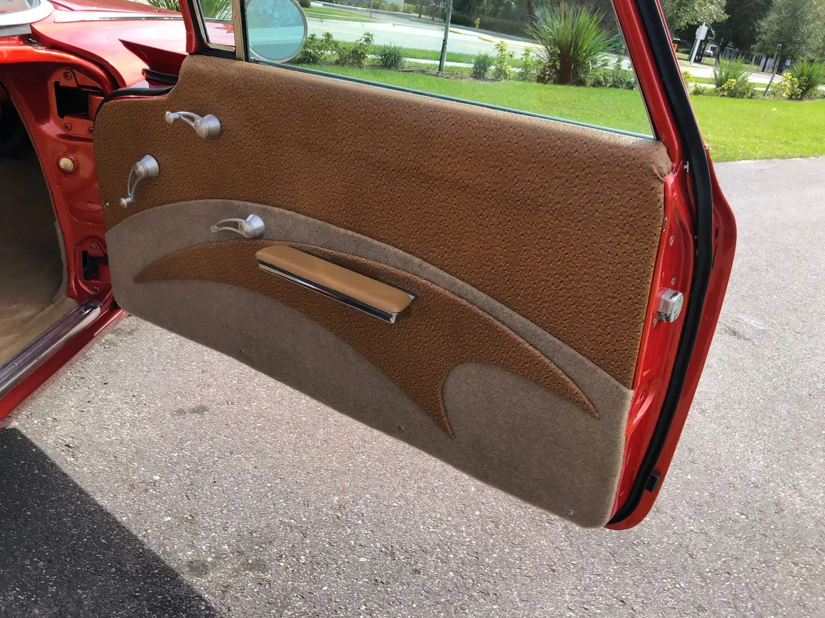 Vehicle photo 21