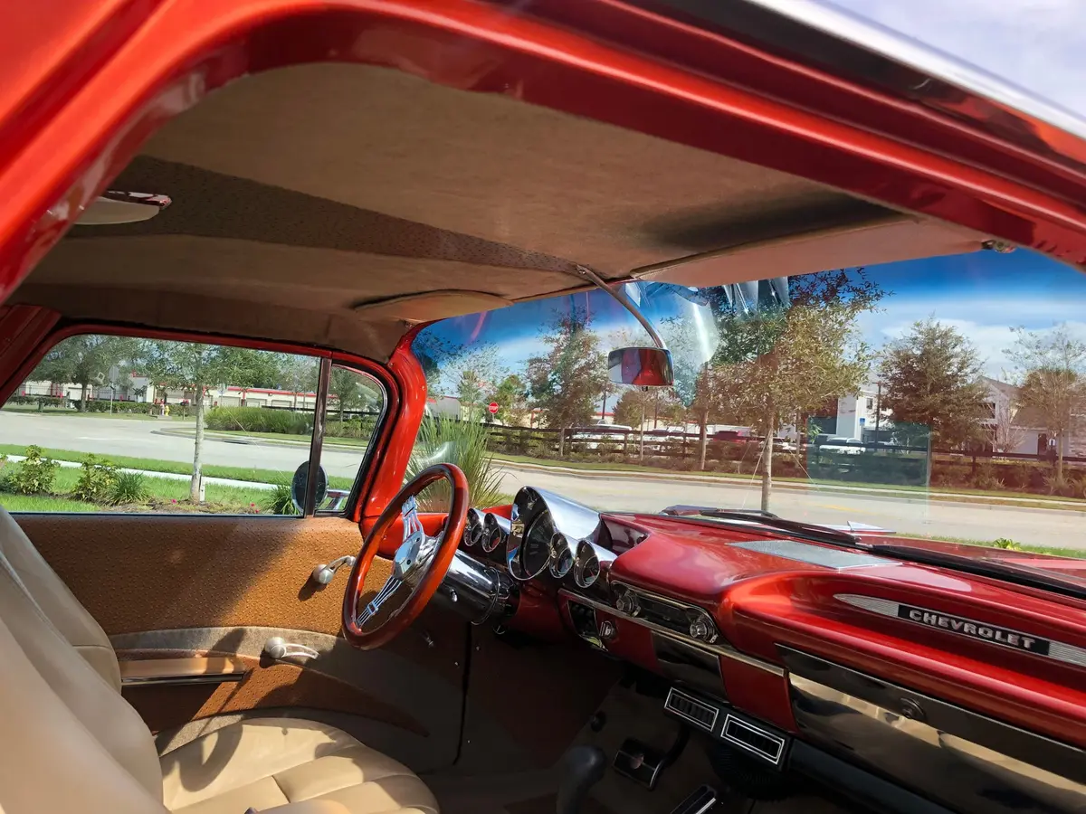 Vehicle photo 27
