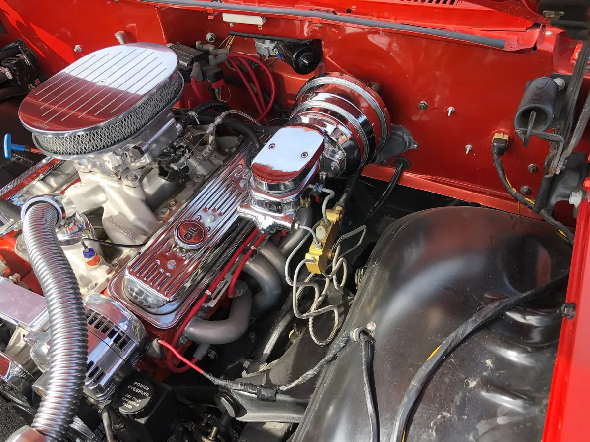 Vehicle photo 37