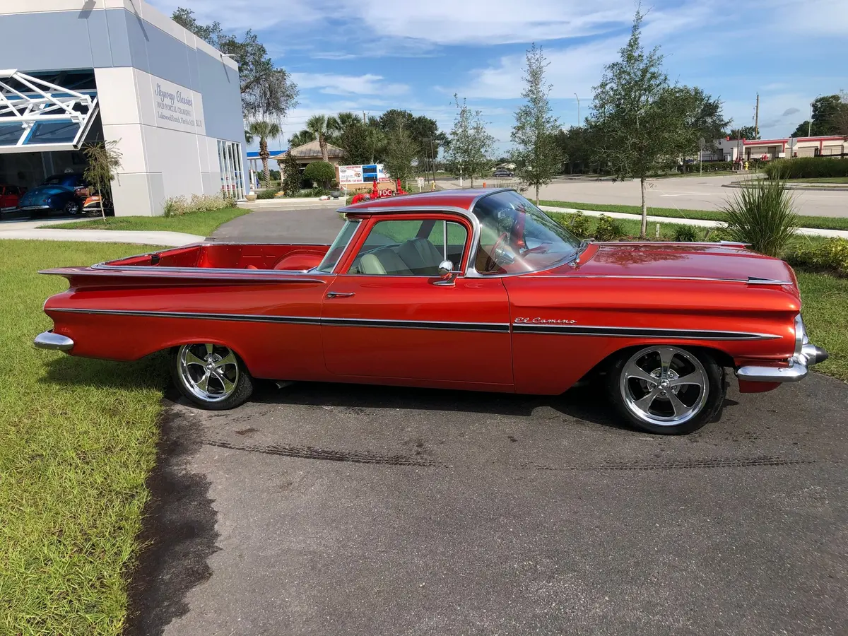 Vehicle photo 43