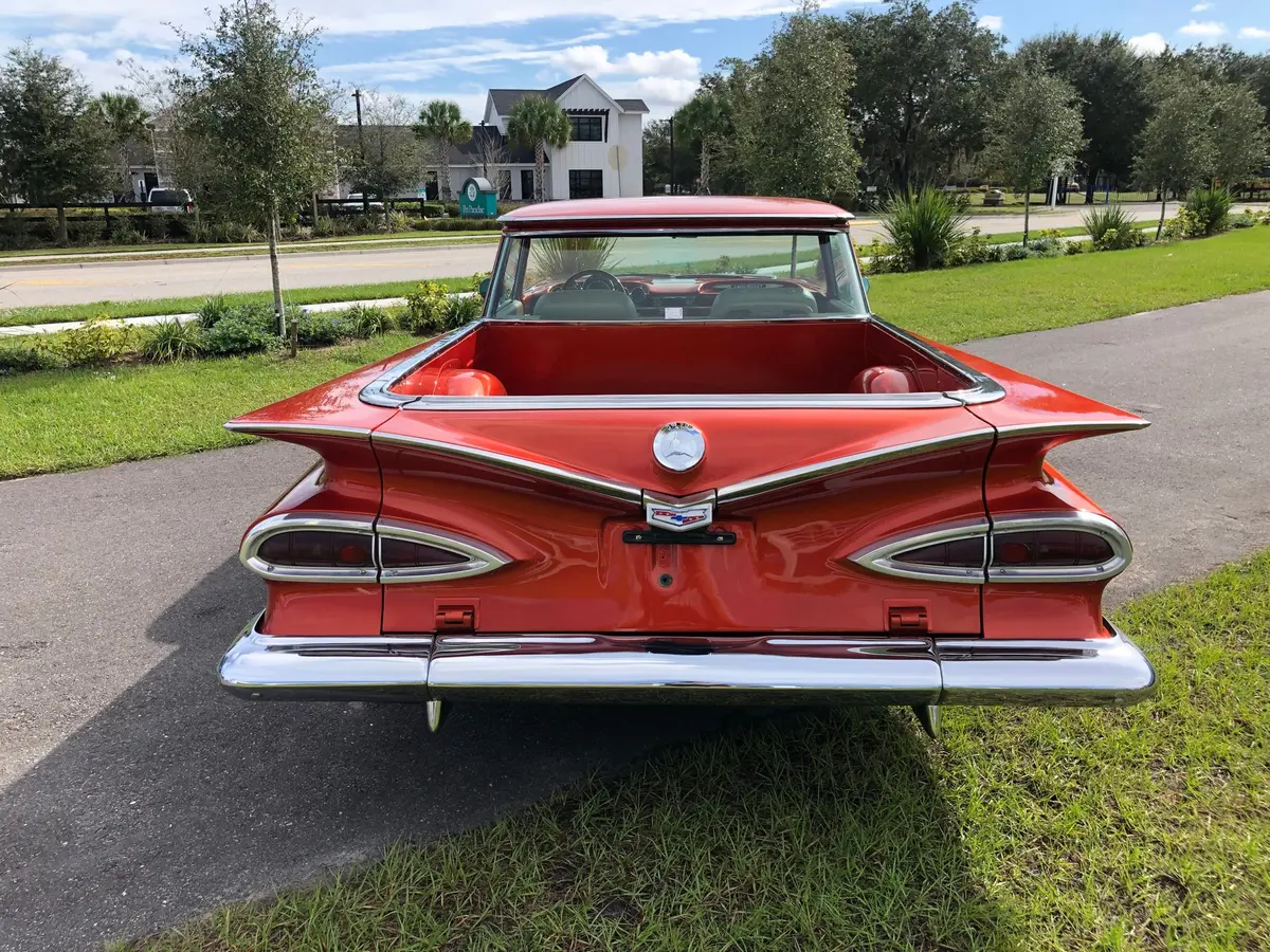 Vehicle photo 44