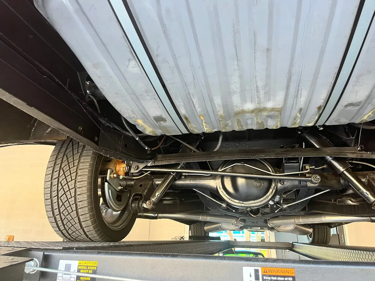 Vehicle photo 50
