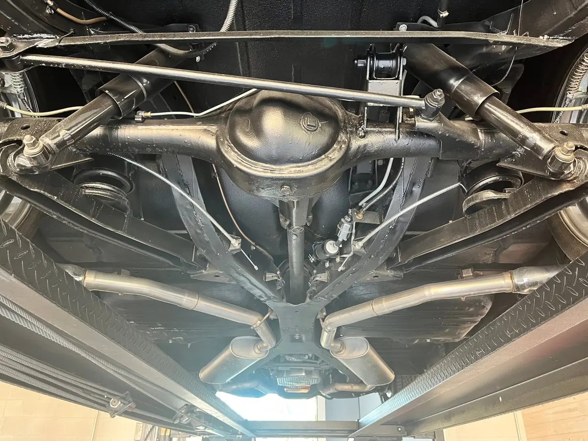 Vehicle photo 53