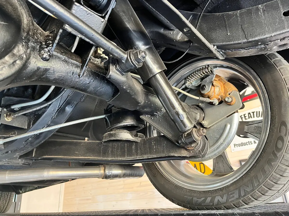 Vehicle photo 56