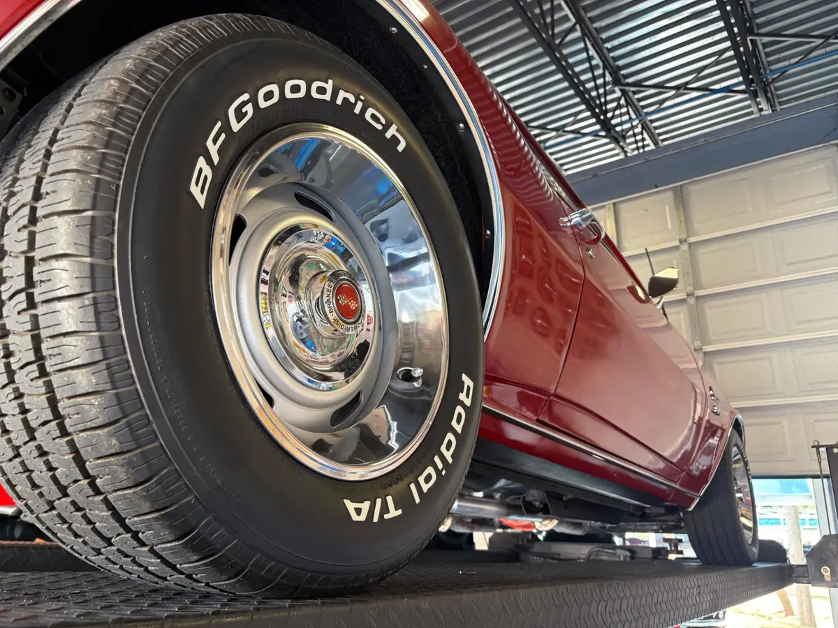 Vehicle photo 44