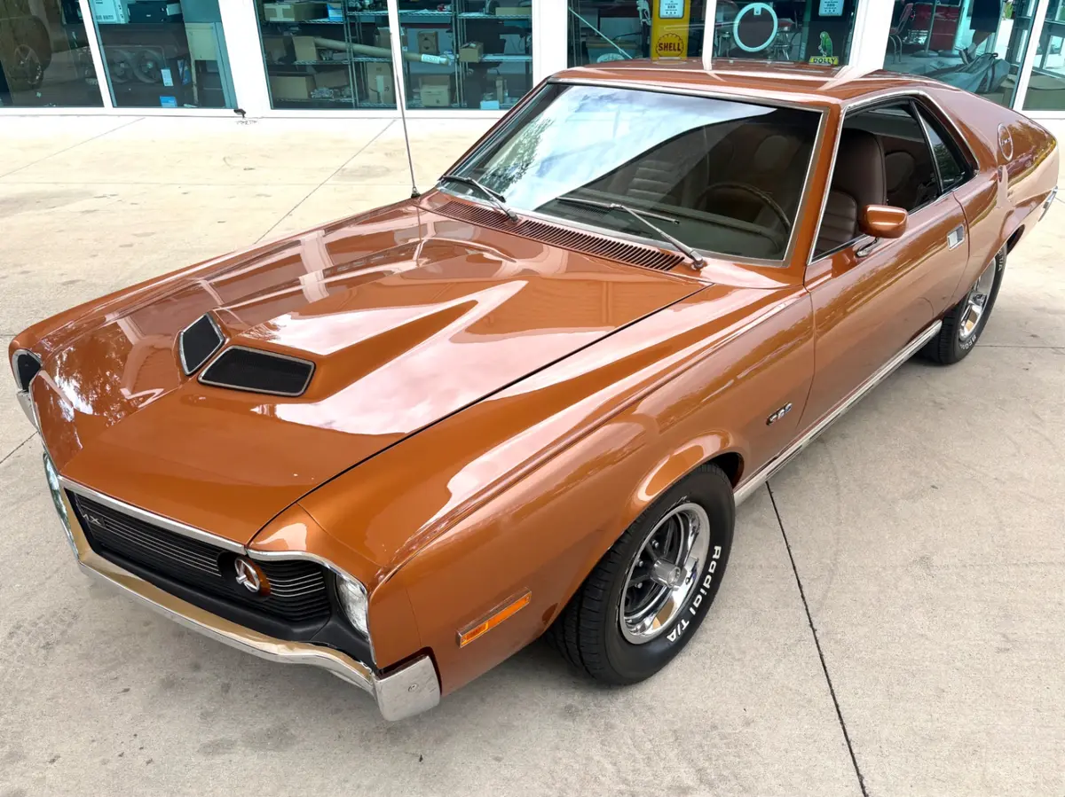 Vehicle photo 20