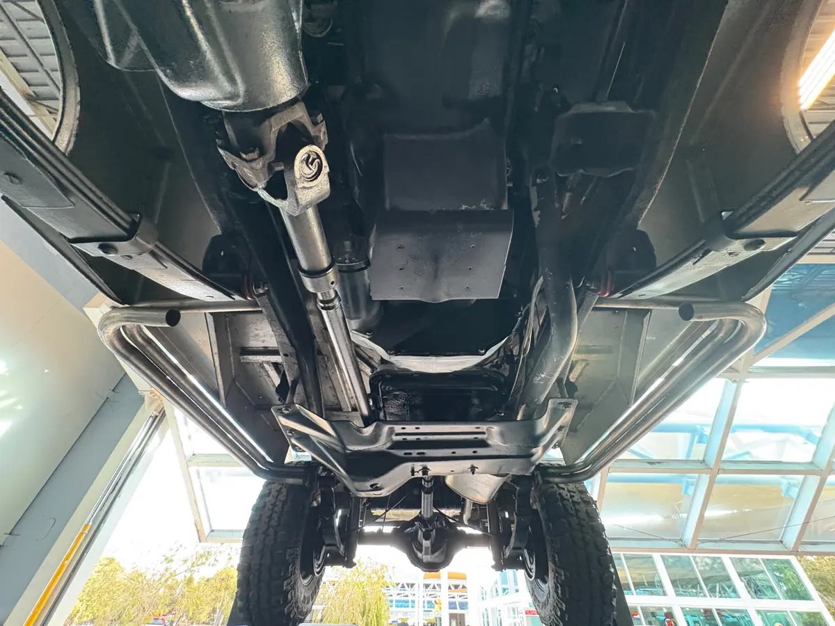 Vehicle photo 50