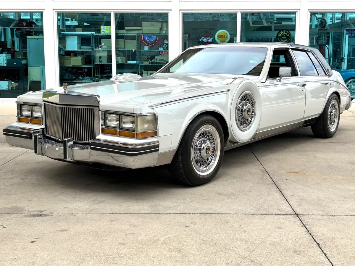 Vehicle photo 1