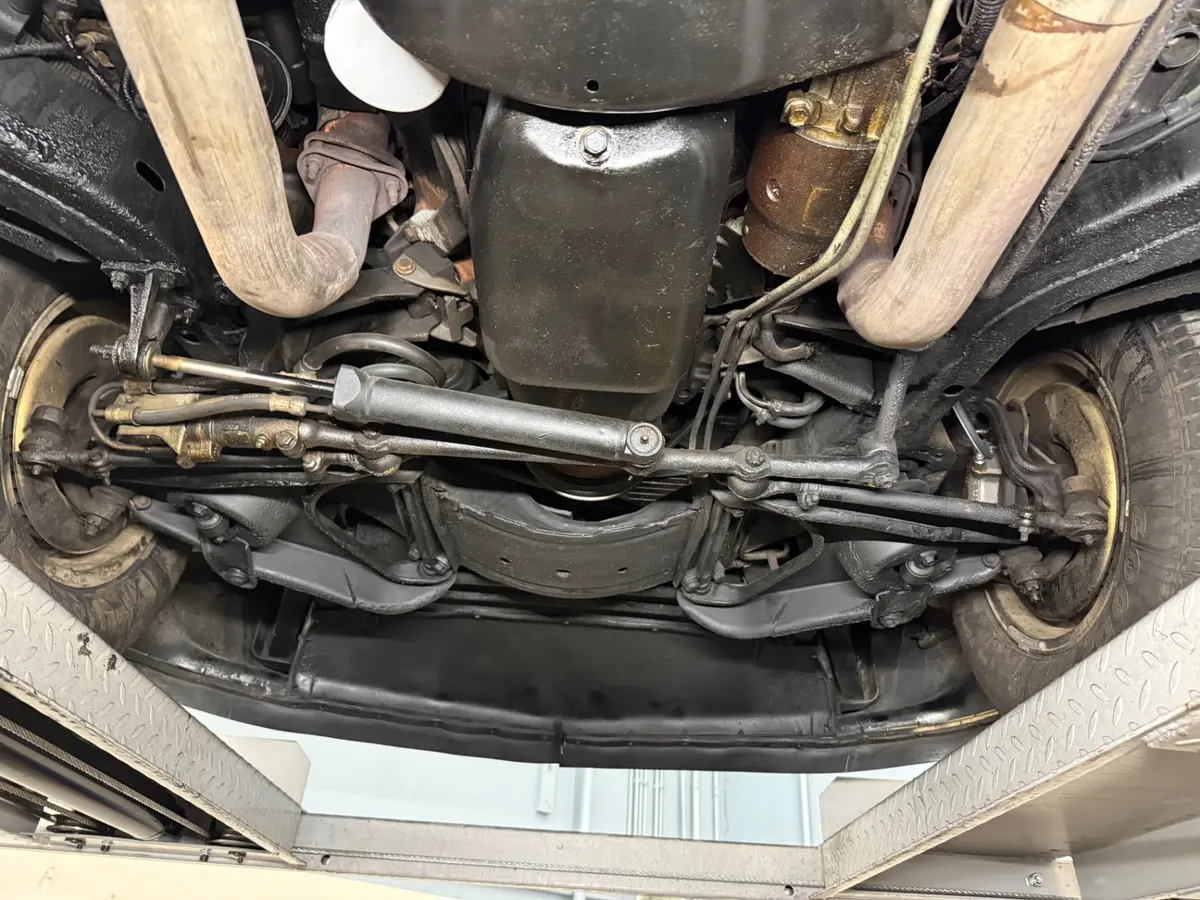 Vehicle photo 49