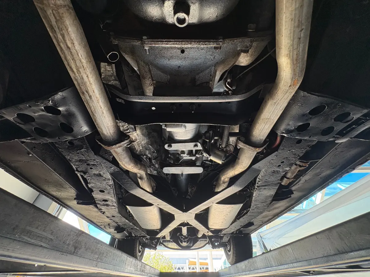 Vehicle photo 60