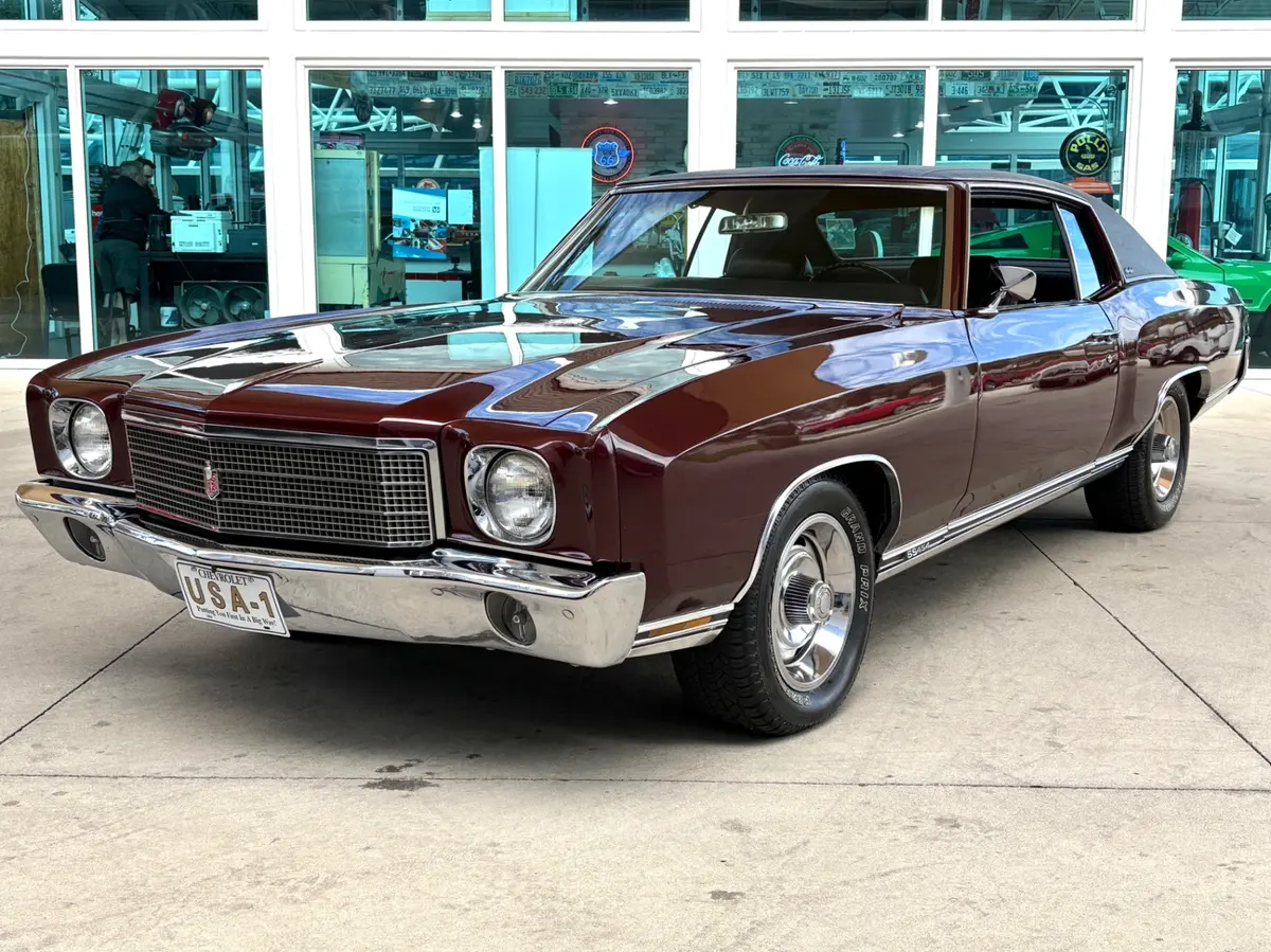 Vehicle photo 1