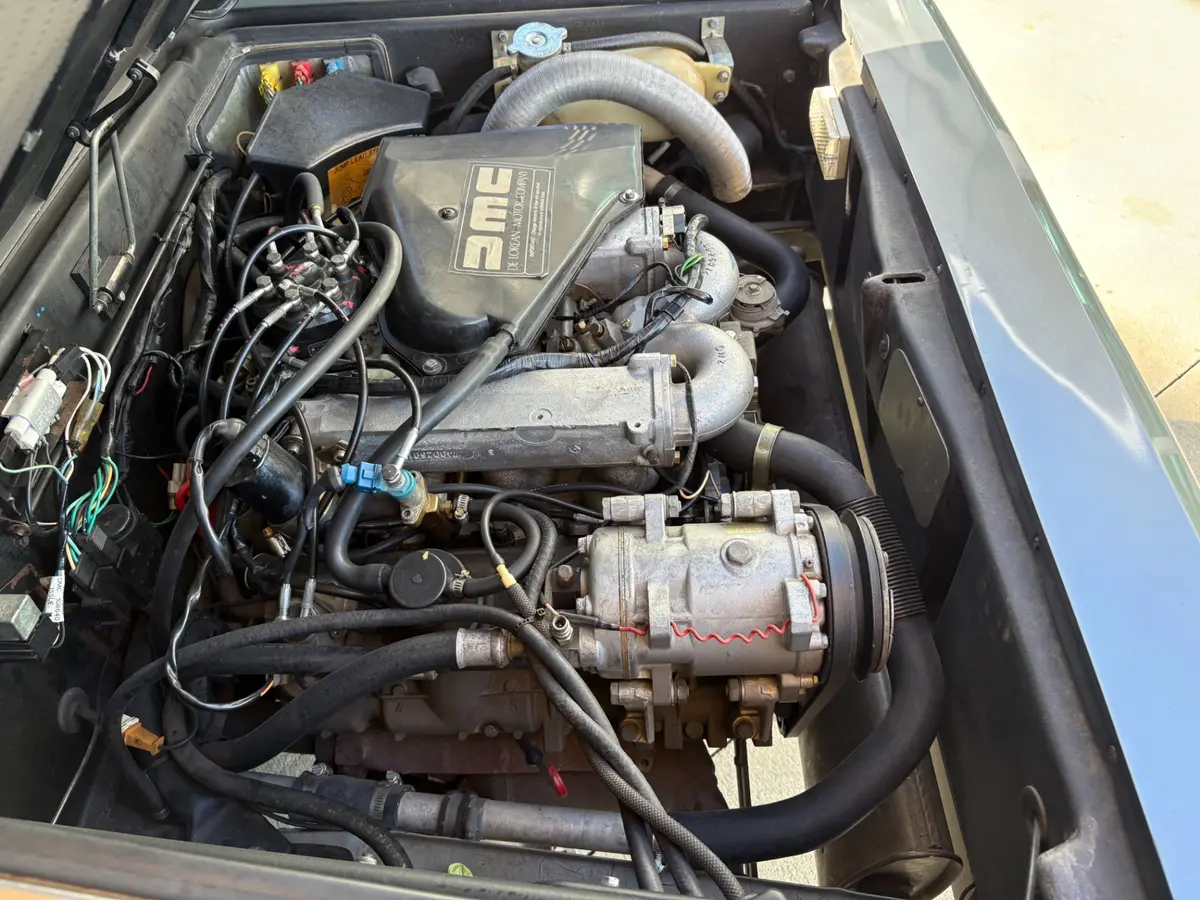 Vehicle photo 36
