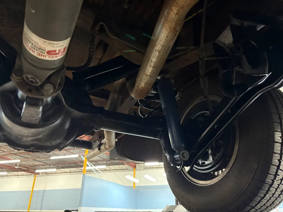 Vehicle photo 43