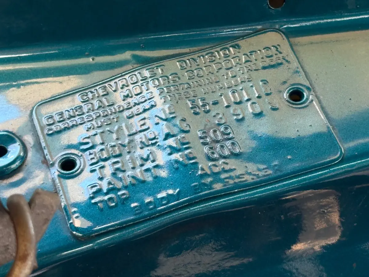 Vehicle photo 25
