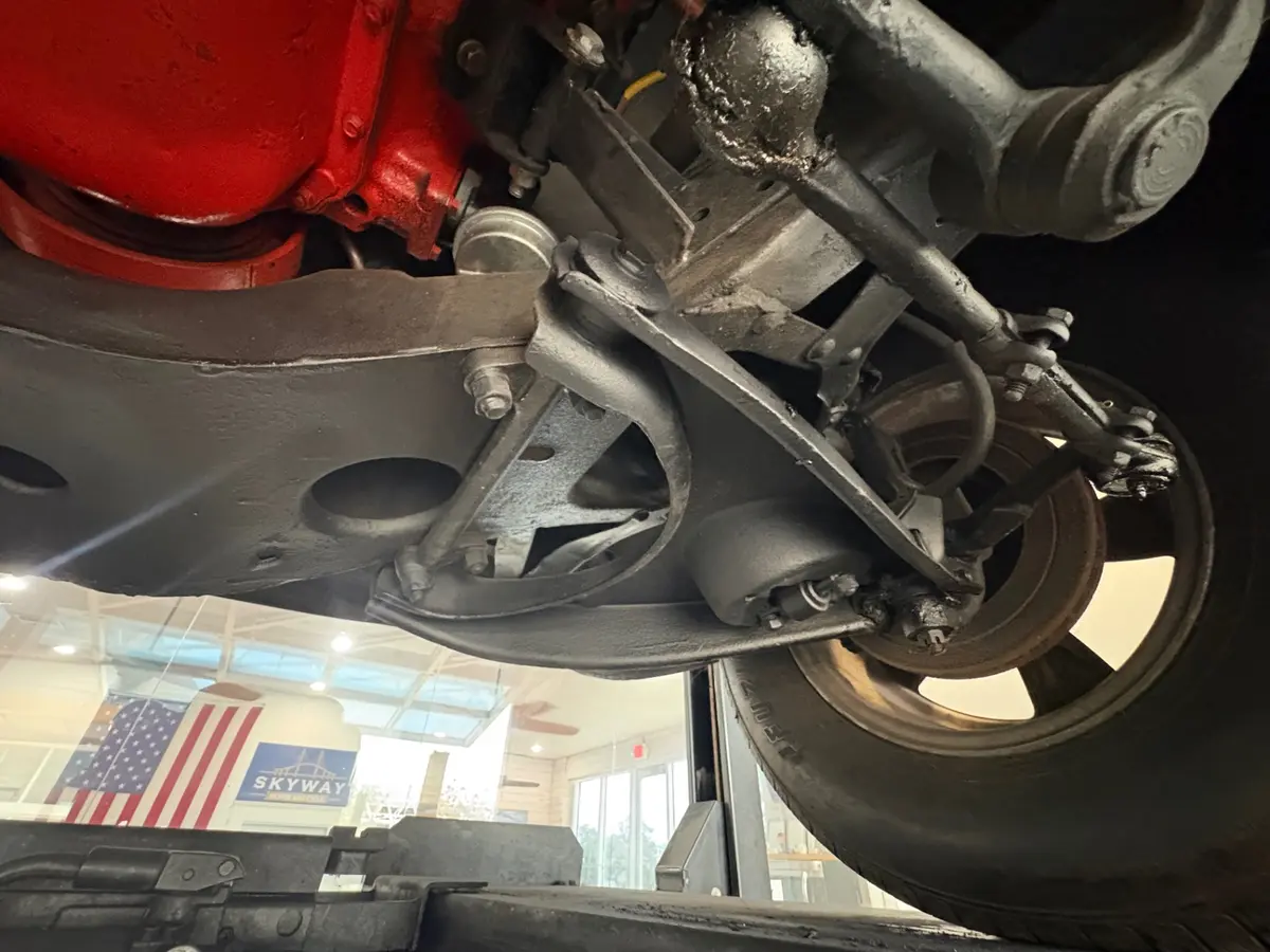 Vehicle photo 51