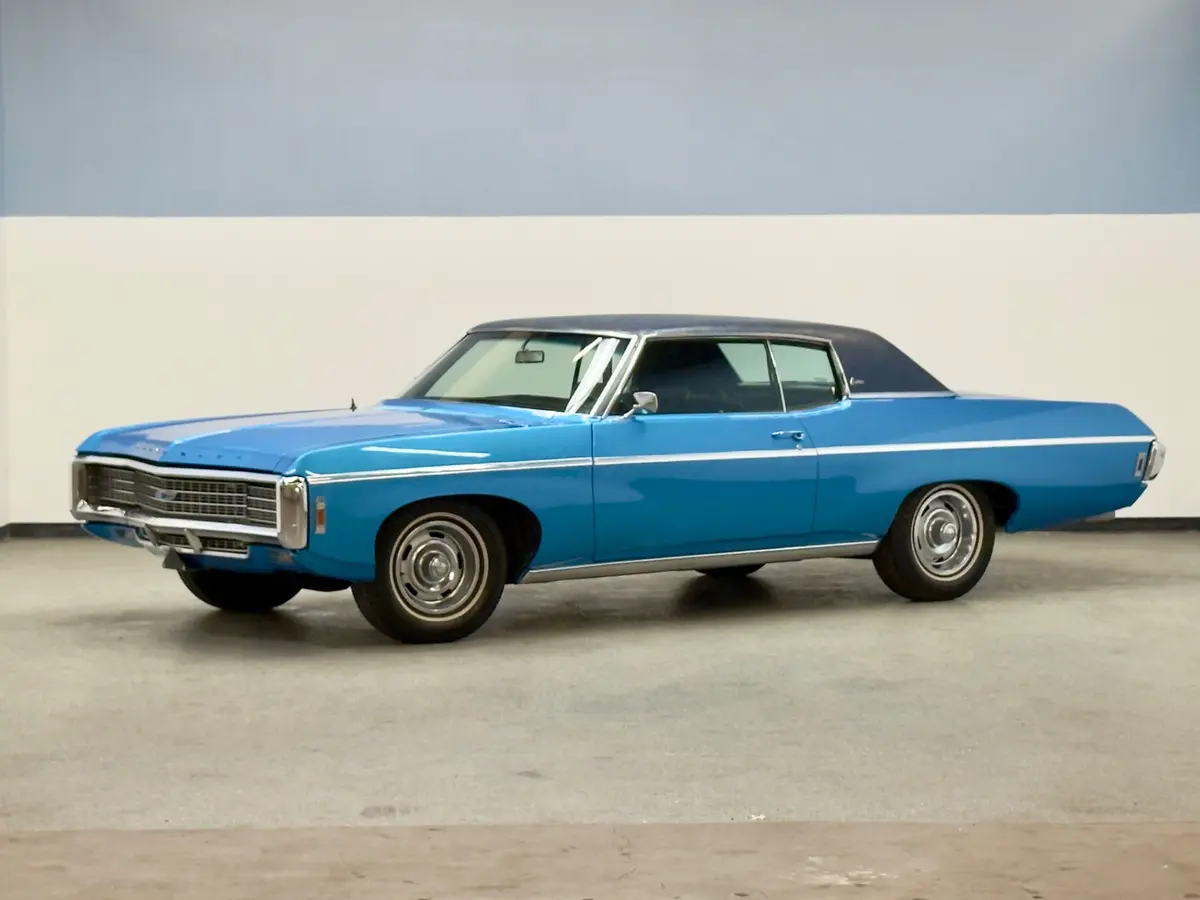 Vehicle photo 1