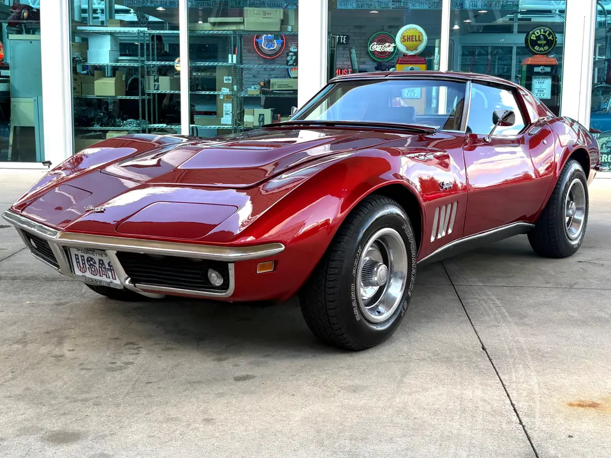 Vehicle photo 1