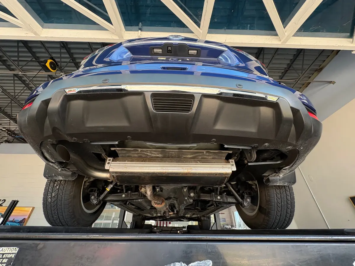 Vehicle photo 46