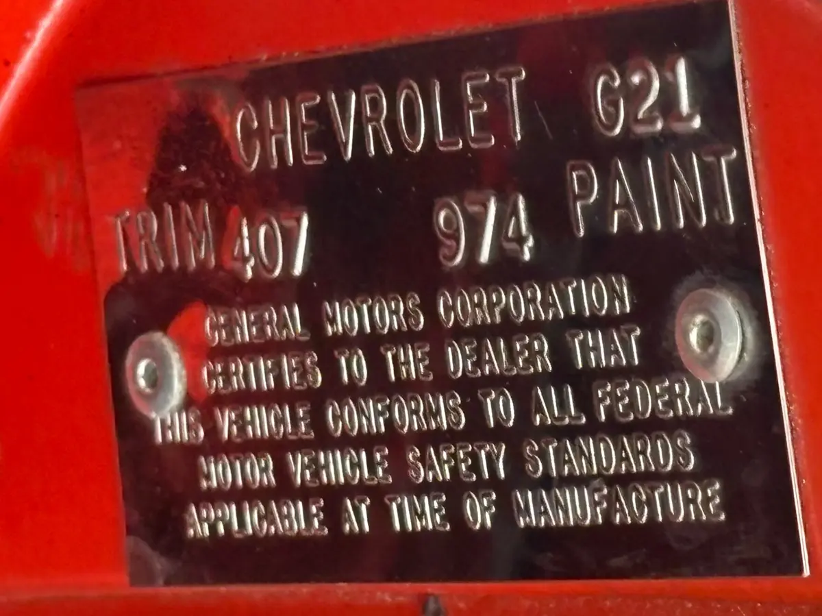 Vehicle photo 26