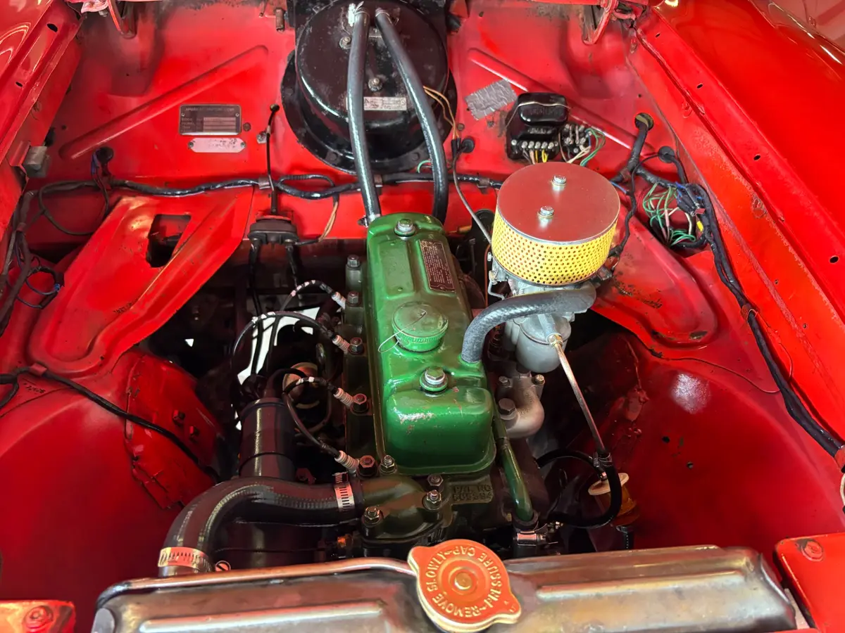 Vehicle photo 16