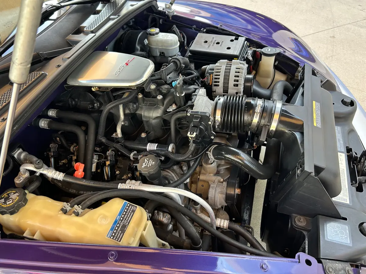 Vehicle photo 22